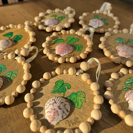 Monstera Seashell Ornament